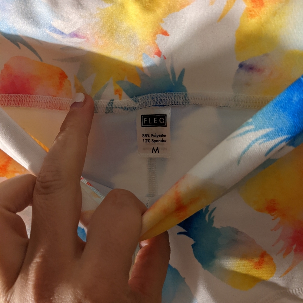 Fleo pineapple shorts NWT